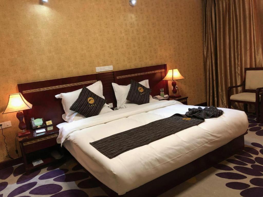 Shangri-La Original Density Hotel Екстер'єр фото