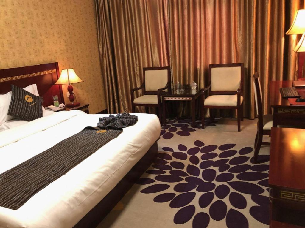 Shangri-La Original Density Hotel Екстер'єр фото